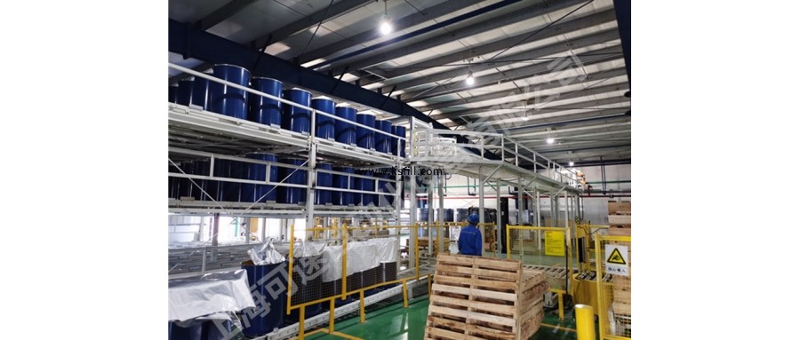 200L鹽酸自動碼垛灌裝機(jī)